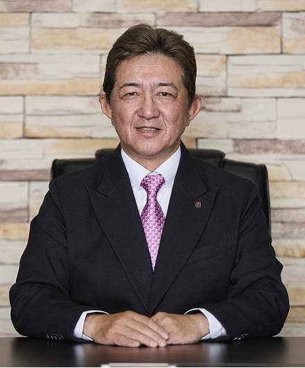 児玉 康孝